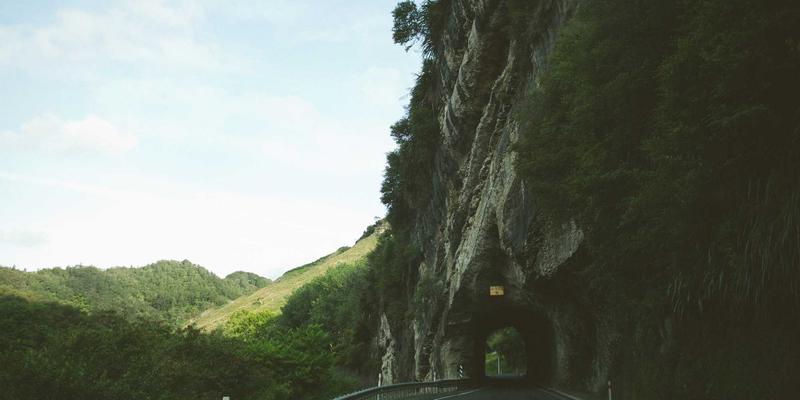 河北石棉暴露风险评估模型：中医养生智慧赋能社区健康生活新范式